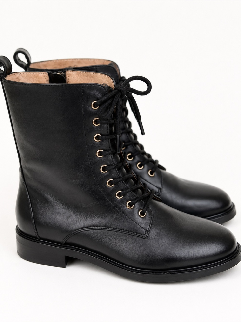 INTENTIONALLY BLANK Elaine Leather Lace-Up Boot Size 6